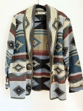 UNIQUE OS Vtg flashback cardigan  Tapestry Blanket Sweater Jacket USA Aztec m